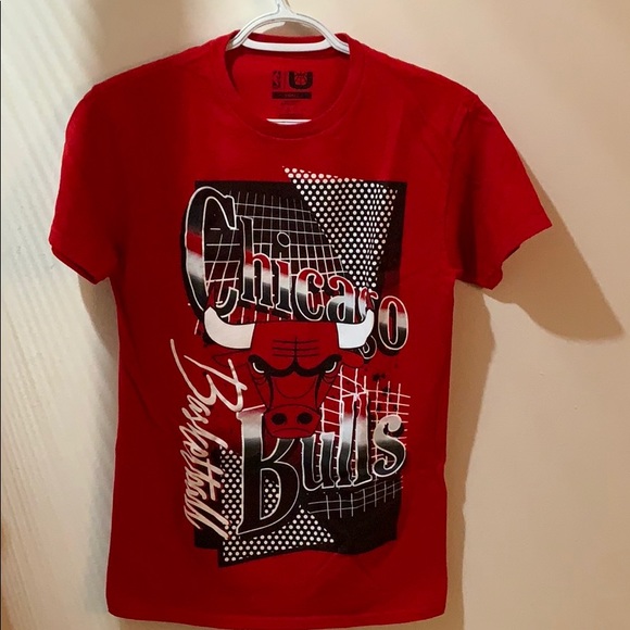 Chicago Bulls Tee - Picture 2 of 3